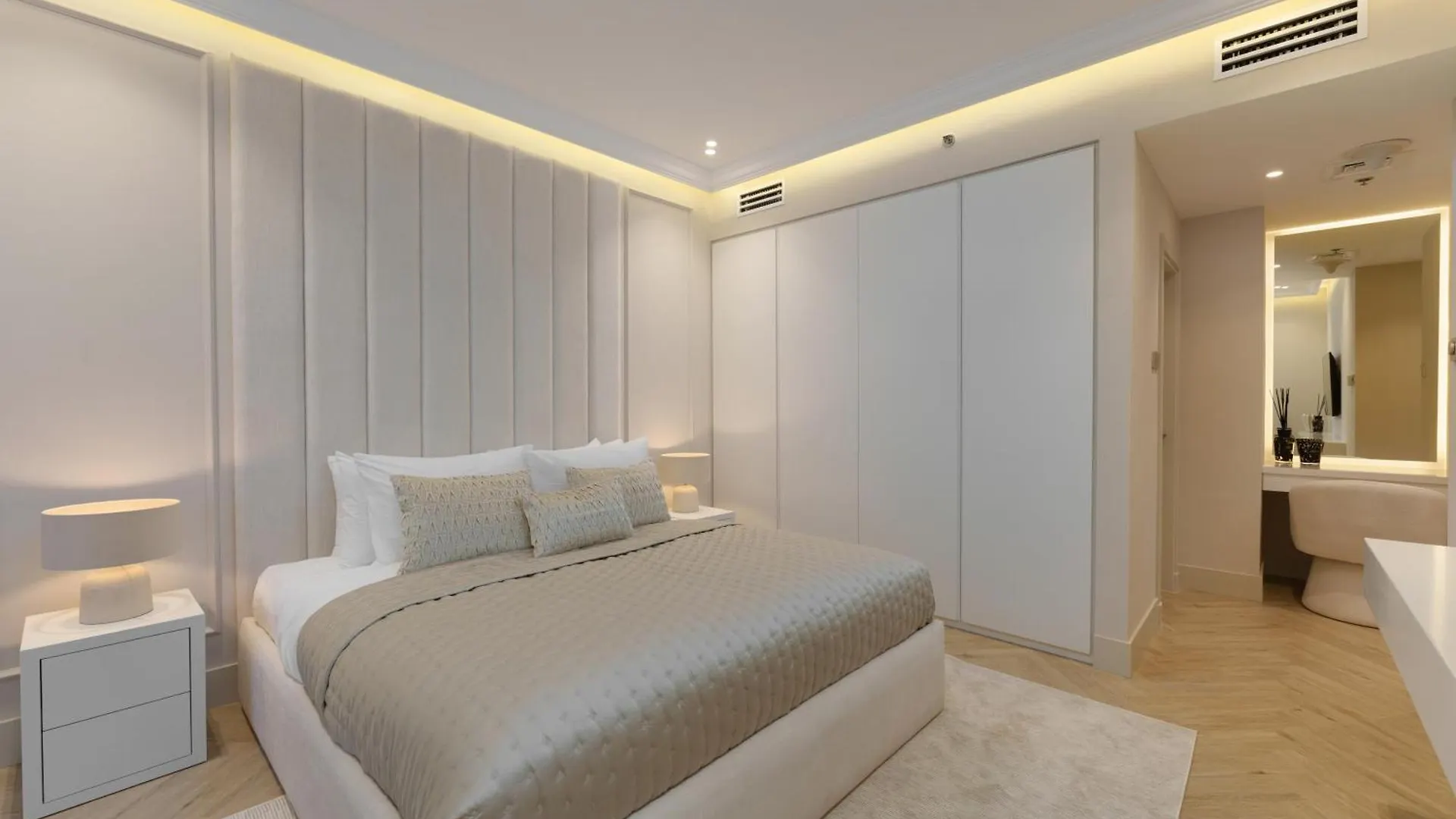 Apartment Daniels 4Br At Princess Tower With Marina And Sea View Dubai